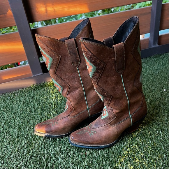 Crush™ by Durango® Women's Tribal Western Boots, Size 6 - Picture 4 of 12